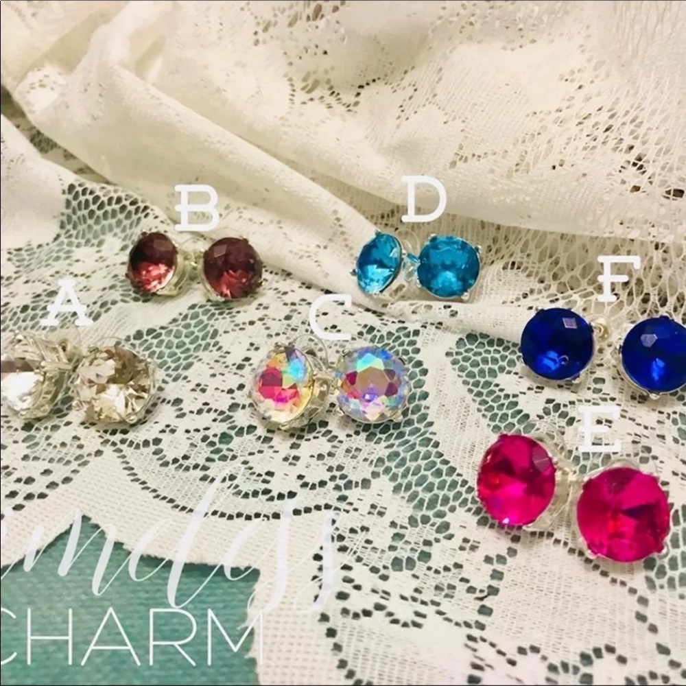 ••3 for $35•• Classic Rhinestone Stud Earrings